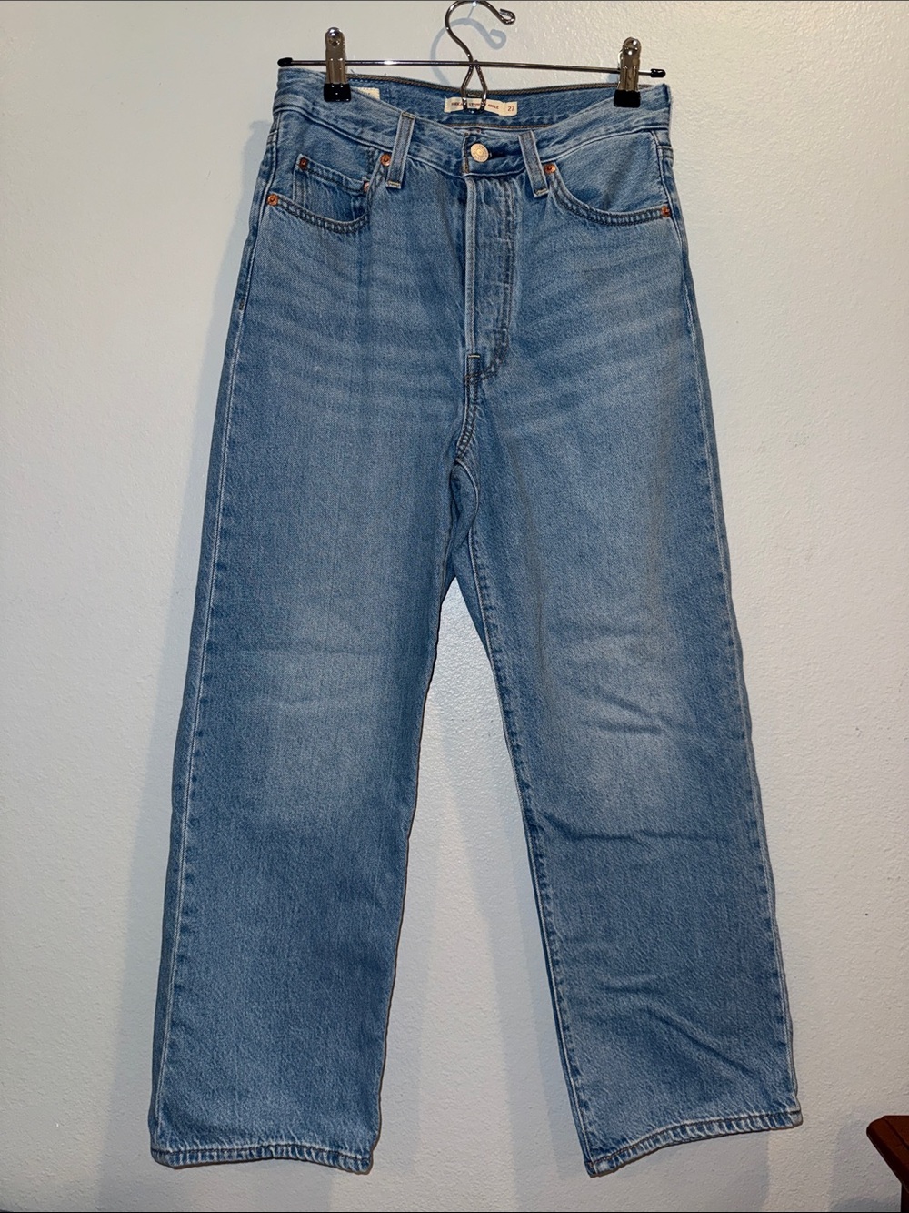Levi’s ribcage straight ankle blue jeans size 27